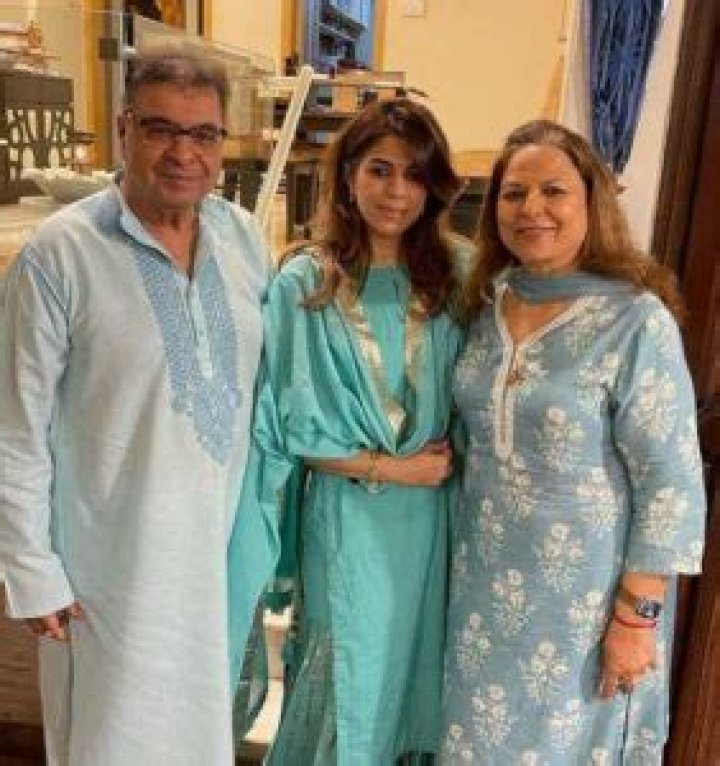 Who is Pooja Dadlani? Wiki, Biography, Age, Husband, Education, Family, Salary, Net worth & More