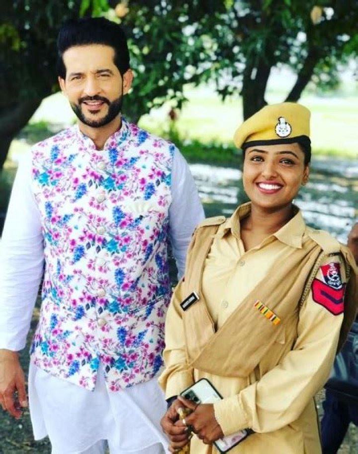 Who is Shyna Khatri? Wiki, Biography, Age, Husband, Height, Parents, Web Series & More